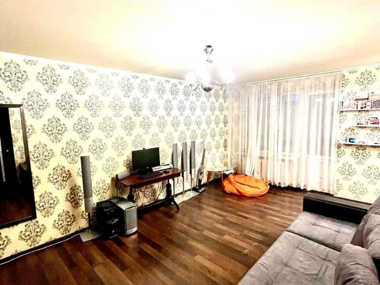 Квартира. Дніпро, Данила Галицького вул. (Будьонного)