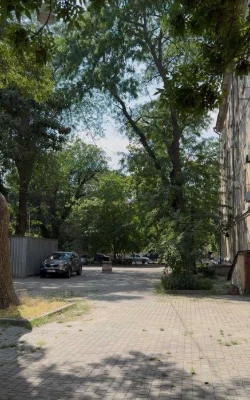 В продаже однокомнатная квартира, центр города, ул. Канатная