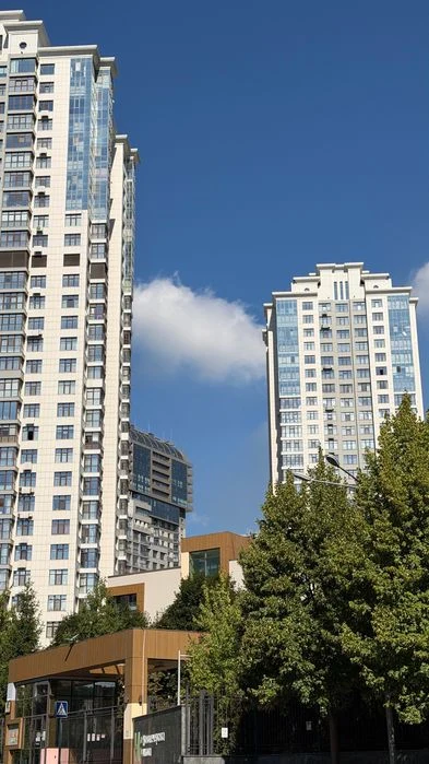 Продаж паркомісць оптом на Печерську, Новопечерські Липки, А