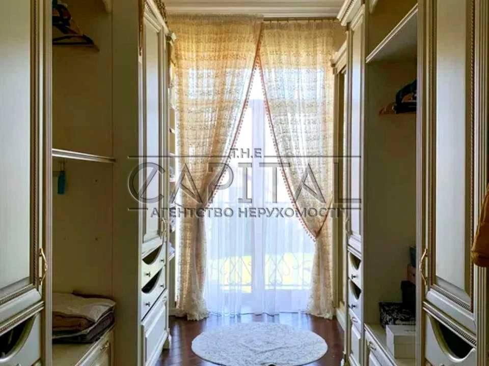 Будинок. Київ, Лісовий пров.