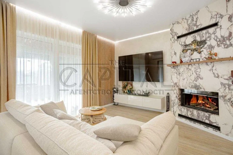 Продаж будинку Осокорки біля метро З ремонтом 199 м2 6 соток