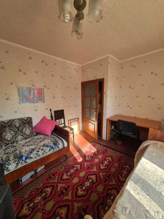 Продам 2 поверховий будинок у Чечелівському районі.