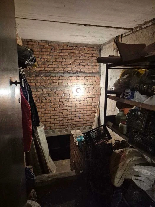 Продам 2 поверховий будинок у Чечелівському районі.