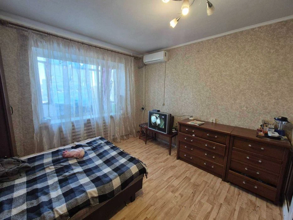 2 комнатная Адмиральский/Кропивницкого.