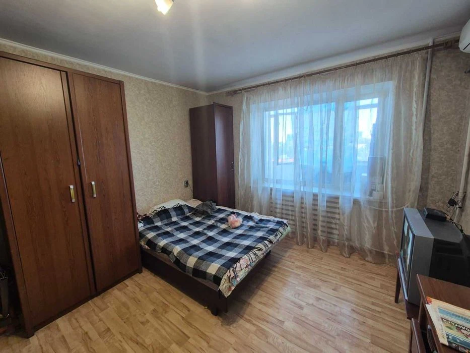 2 комнатная Адмиральский/Кропивницкого.