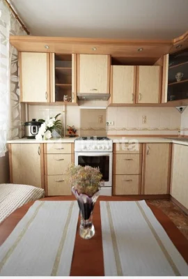 2-кімнатна квартира 52.1 м² з газом у гарному стані  Київськ