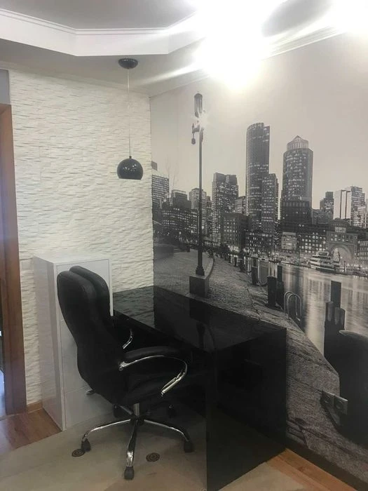 Продаж 2кк квартири в центрі міста . Автономне опалення. Роз