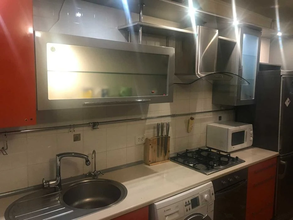 Продаж 2кк квартири в центрі міста . Автономне опалення. Роз