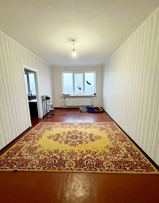 Продаж 4 кімнатної квартири. Газ. Метро Перемога. Торг. Серт