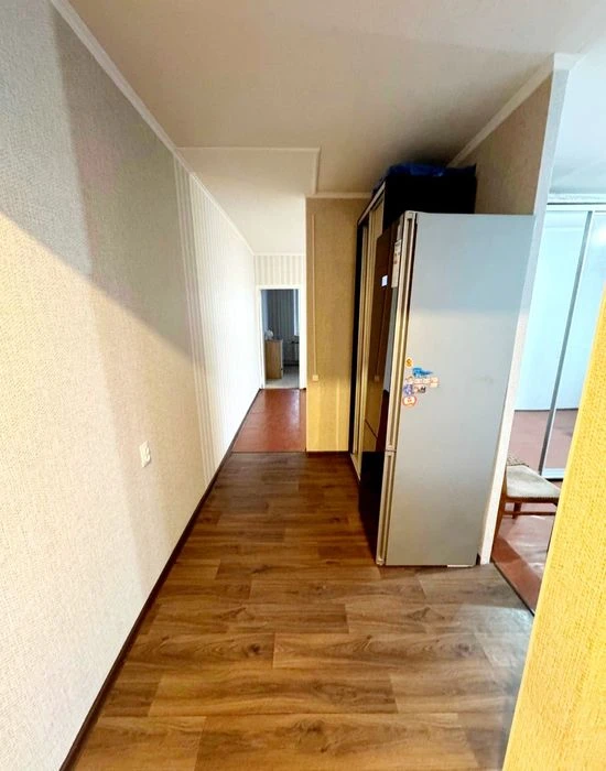 Продаж 4 кімнатної квартири. Газ. Метро Перемога. Торг. Серт