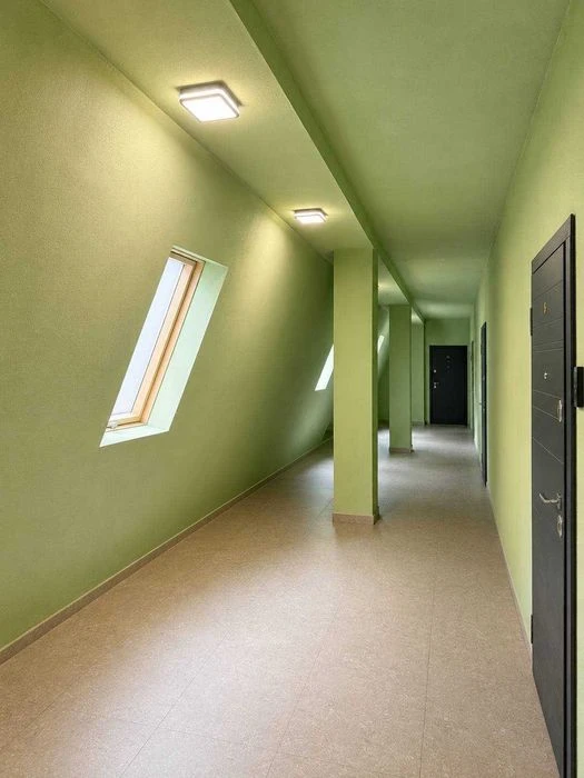 Продам простору 1-кімнатну квартиру 50,8 м² у КБ «Елегант» н
