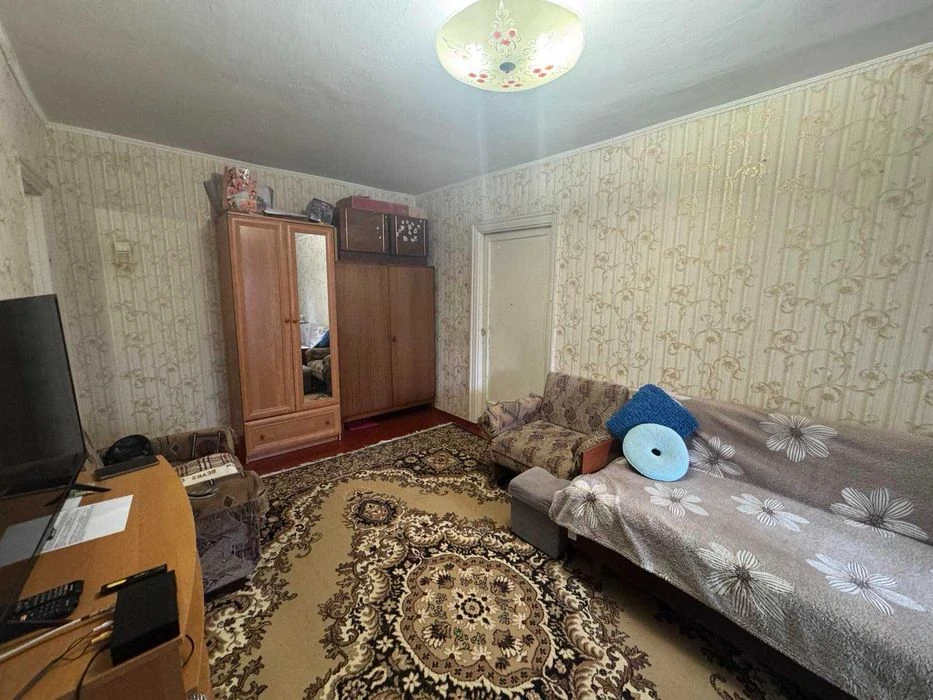 Продаю 3 комнатную квартиру на Рассвете и1
