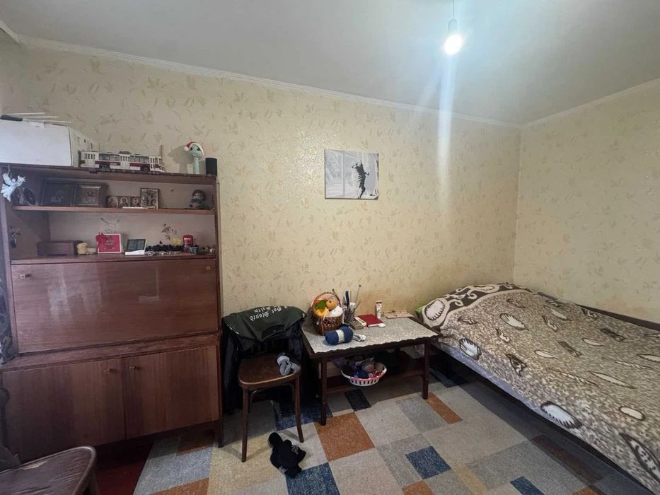 Продаю 3 комнатную квартиру на Рассвете и1