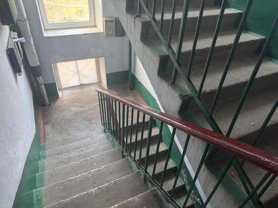 Продаю 3 комнатную квартиру на Рассвете и1