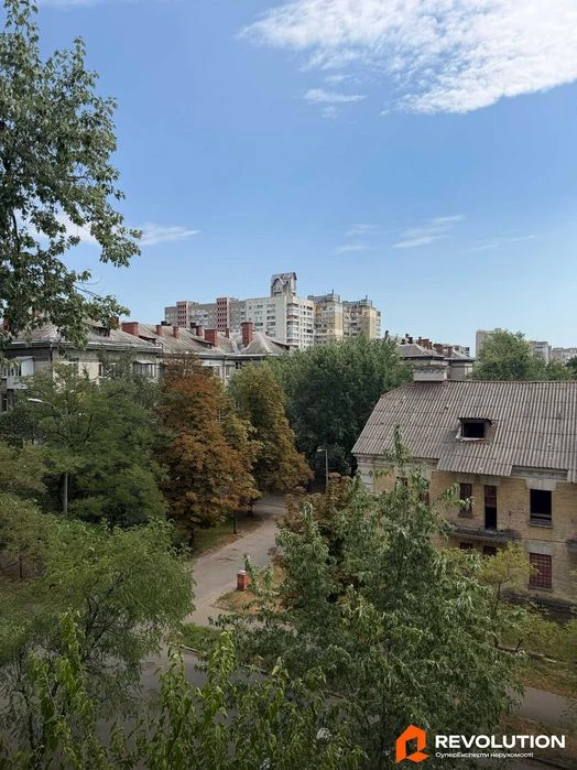 Без комісії. Продаж 2к квартири 57м2, вул. Новодарницька 13