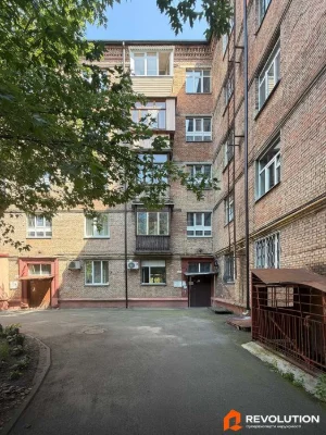 Без комісії. Продаж 2к квартири 57м2, вул. Новодарницька 13