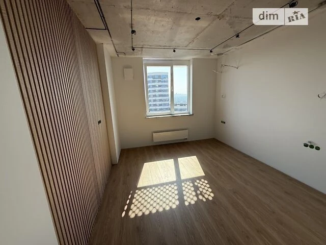 Sale of 1-room apartment 43.7 sq. m. on Voskresenska Street 2B, apt.