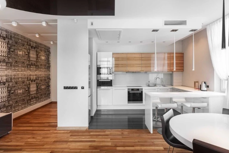No commission! Spacious apartment 164m2 with 3 separate bedrooms