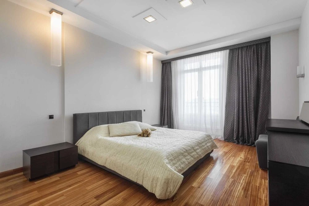 No commission! Spacious apartment 164m2 with 3 separate bedrooms