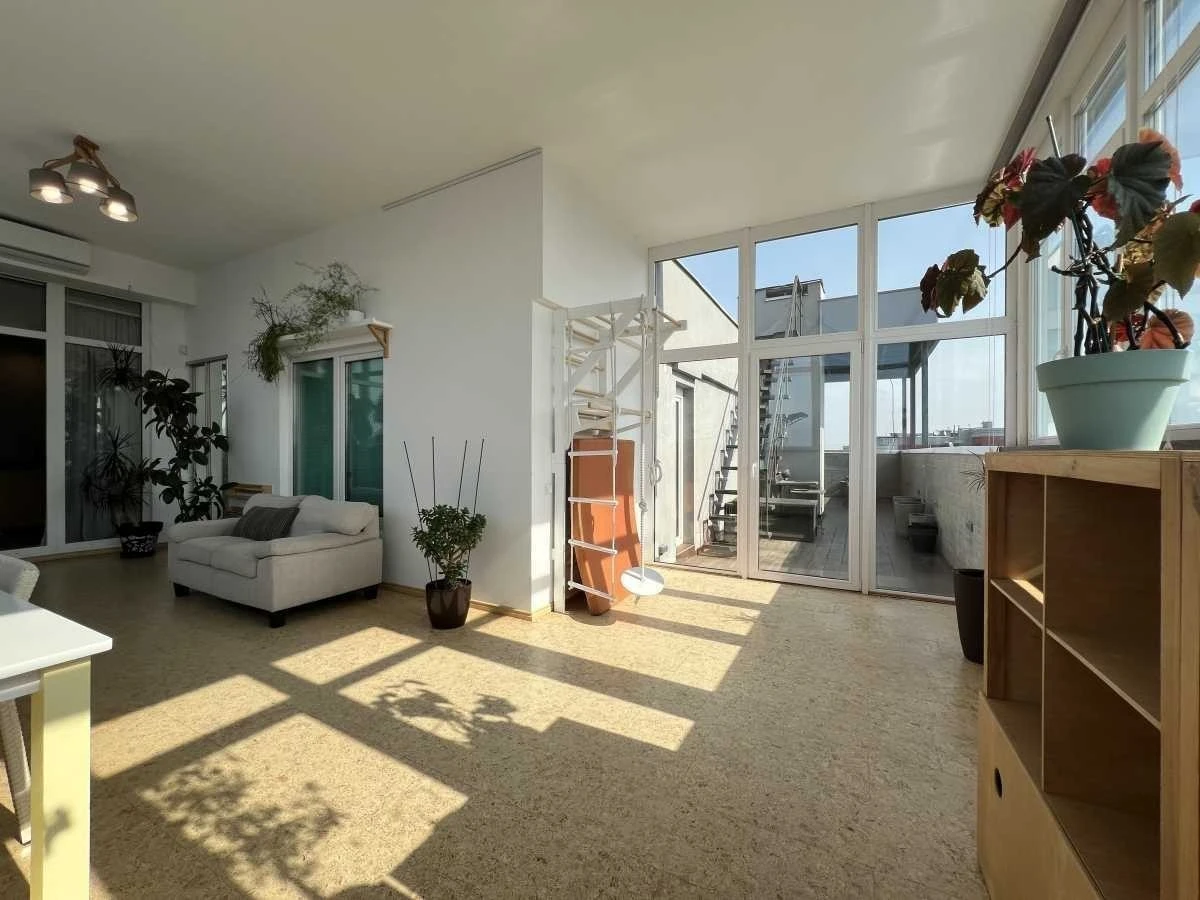 Sale of 2-room apartment 172 m², Lomonosova St., 50/2