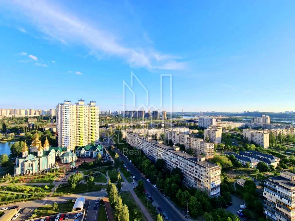 Квартира. Київ, Юрія Шумського вул.