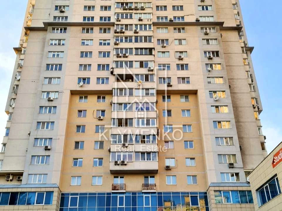 Квартира. Київ, Юрія Шумського вул.