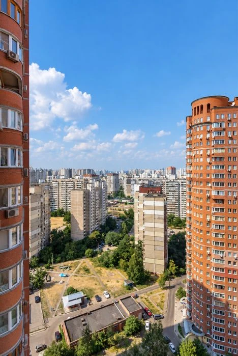 Продаж Квартира з ремонтом 3к 120м2 Анни Ахматової 13 Позняк
