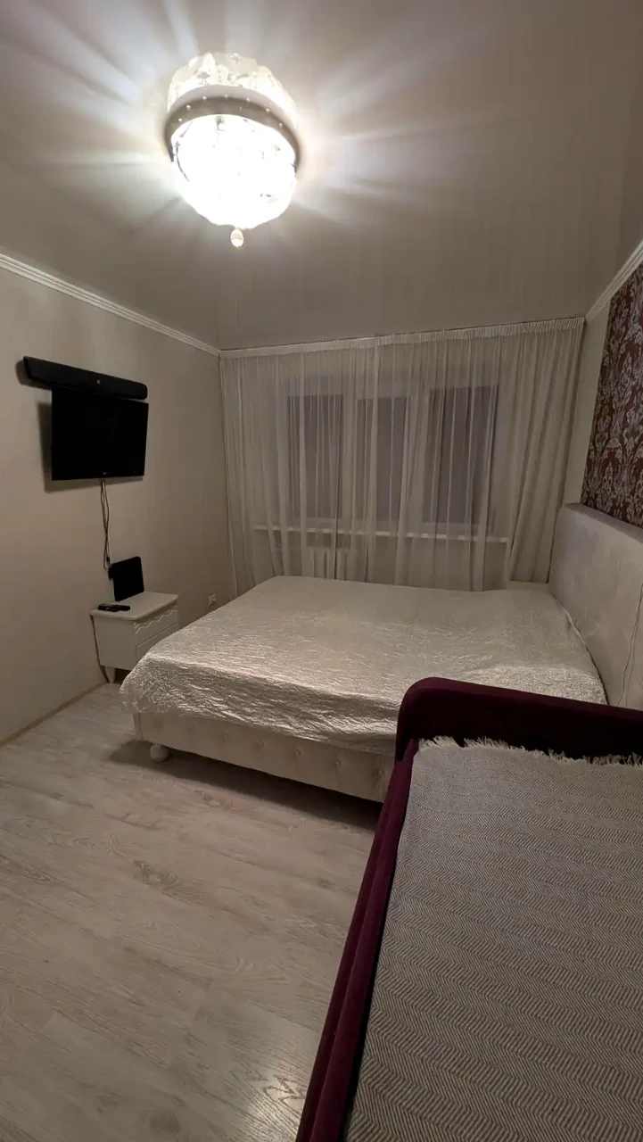 Apartment for sale 2-room 40 m² 4/5 floor.