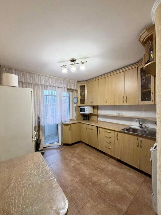 Продаж 2 кімнатної квартири, вулиця Низинна, місто Львів