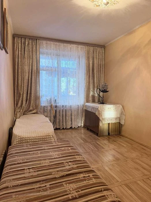 Продаж 2 кімнатної квартири, вулиця Низинна, місто Львів