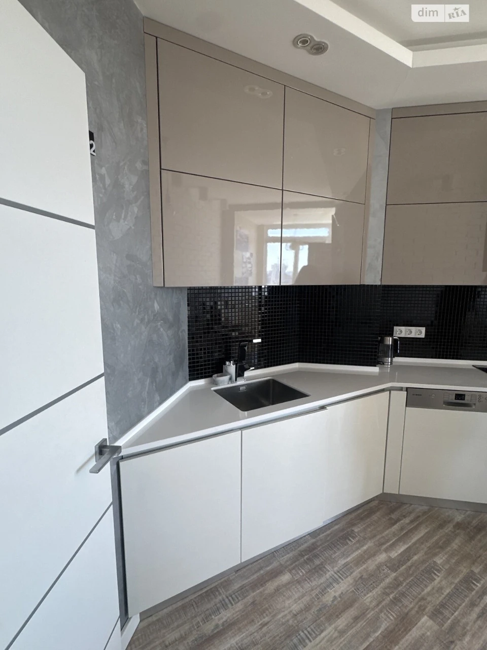 Продаж Квартира Харківський Масив