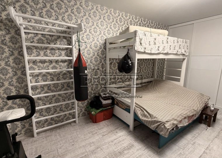 Продаж 3к квартири Радунська 42/10 / Радунская 42/10