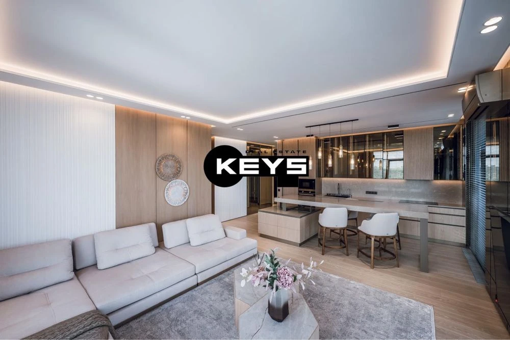Продаж 4-кімнатної квартири з дизайнерським ремонтом