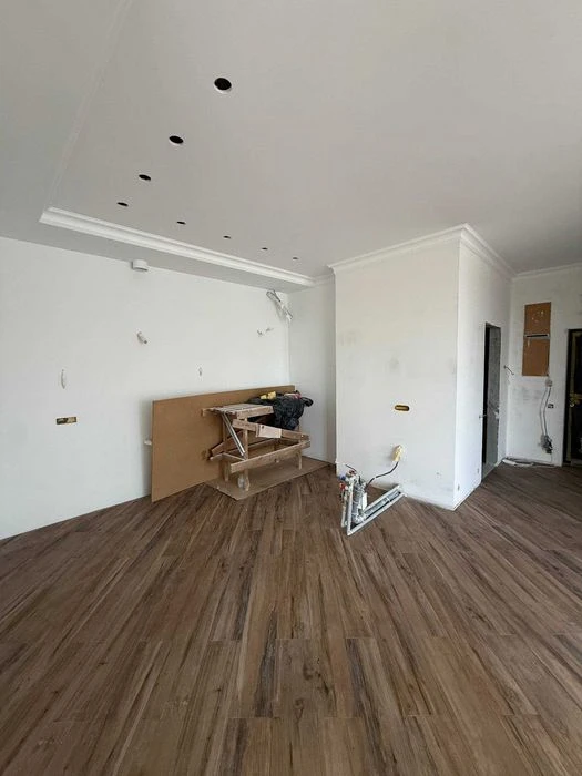 ПРОДАМ Пространство на Неделина 107 м2 2-к кв с террасой (МР
