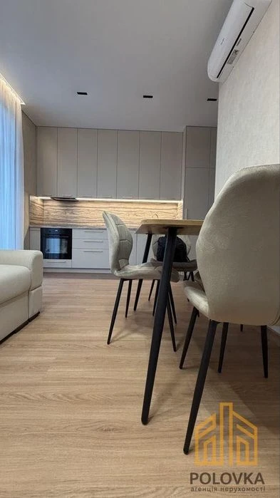 Продаж 1,5-кімнатної квартири, ЖК Нова Сторожниця