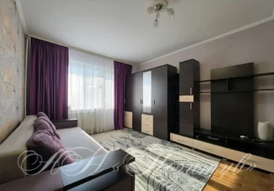 Продаж 1 кмн квартири з ремонтом по вул.І.Сірка