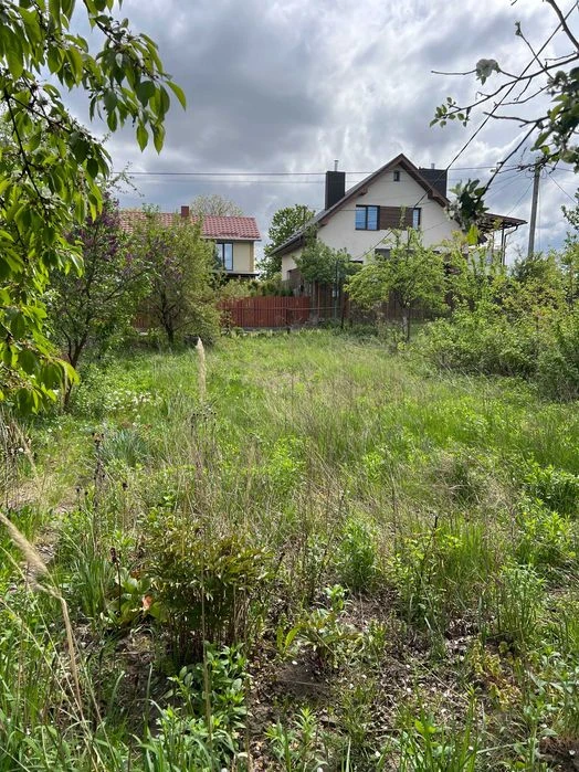 Терміново продам приватизовану земельну ділянку в Луцьку!