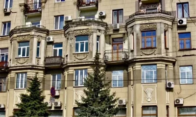 110m2 4 rooms Elite Stalinka University Maidan Constitution