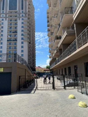 I will sell a single parking lot with storage in the residential complex Acropol-3.