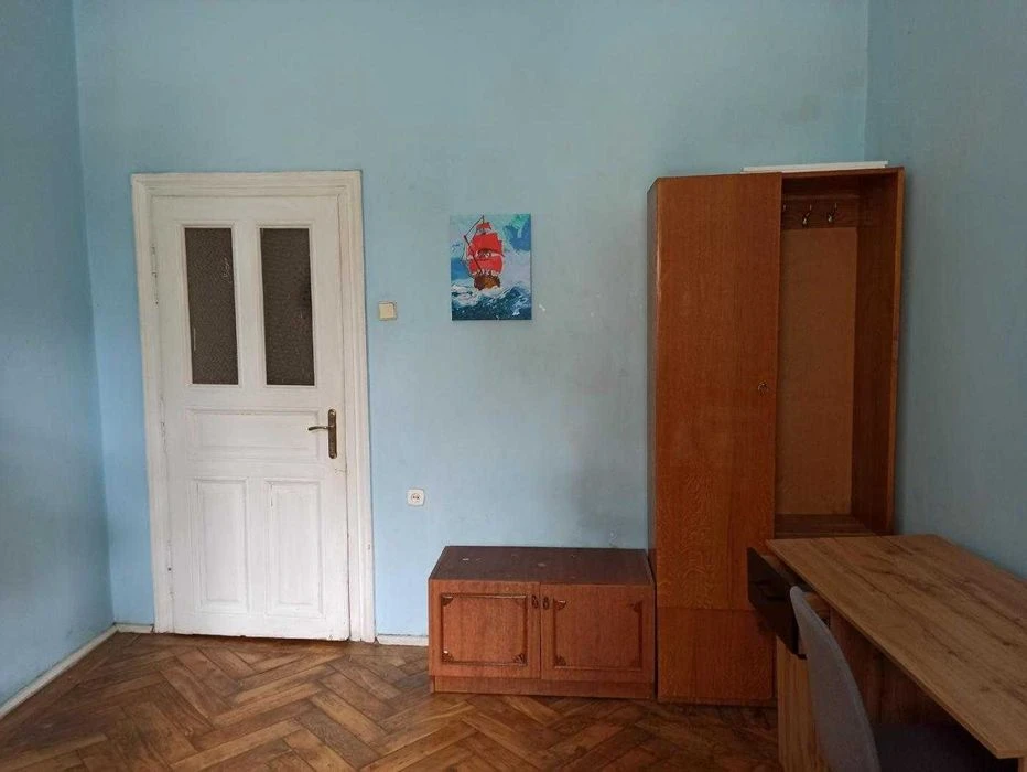 Продається 4 кімнатна квартира по вулиці Чехова (Д Яреми), м