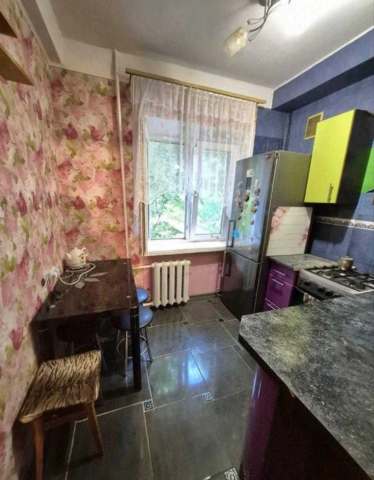Продам 2-кім квартиру на Черемушках — вул. Варненська(335-67