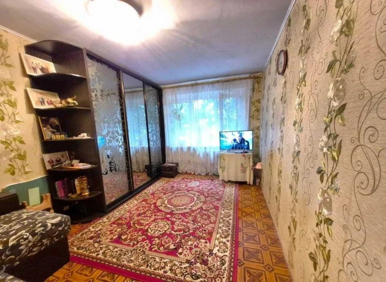 Продам 2-кім квартиру на Черемушках — вул. Варненська(335-67