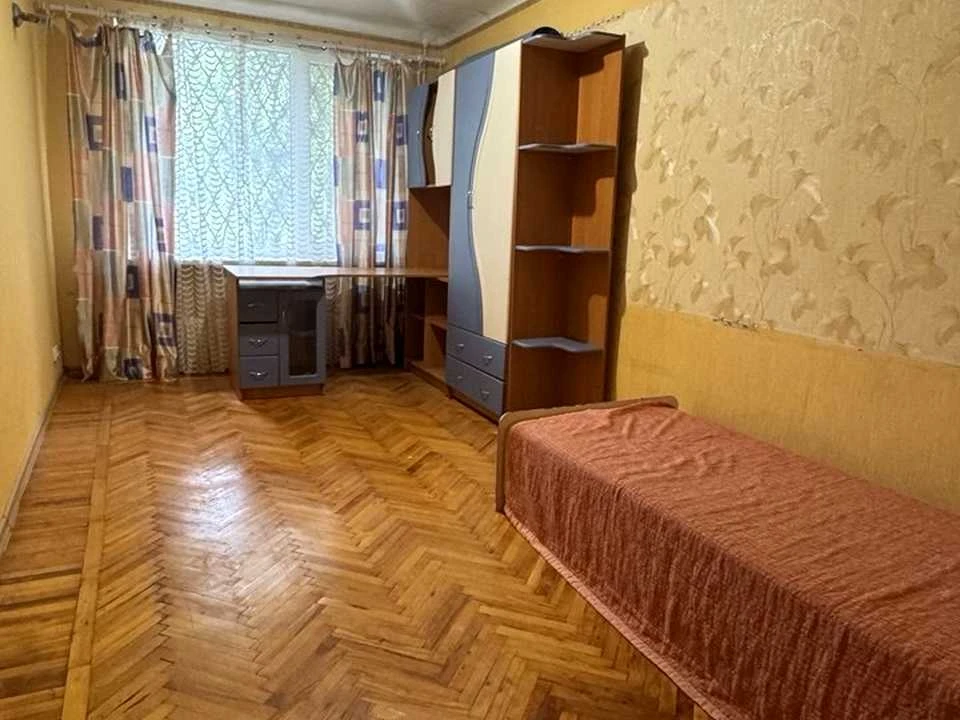 Apartment. Kharkiv, 23 Serpnya St.