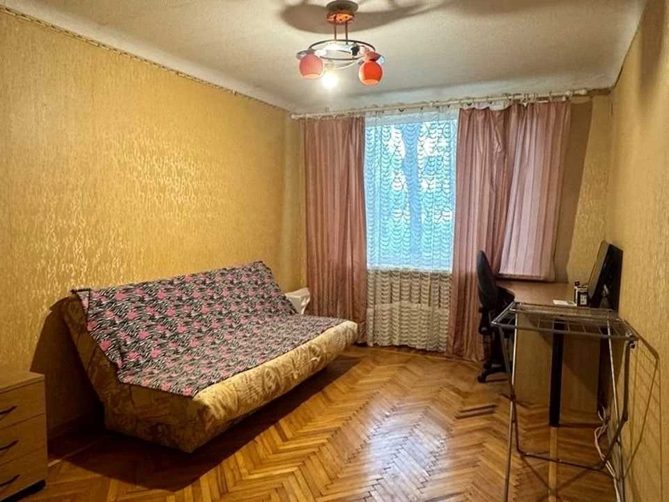 Apartment. Kharkiv, 23 Serpnya St.