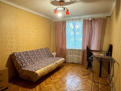 Apartment. Kharkiv, 23 Serpnya St.