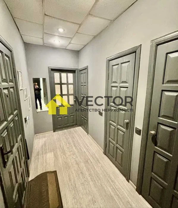Продаж 3кім квартири в цегляному будинку