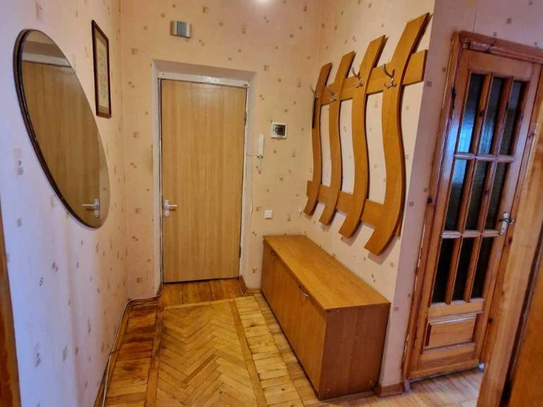 Квартира. Дніпро, Лабораторна вул.