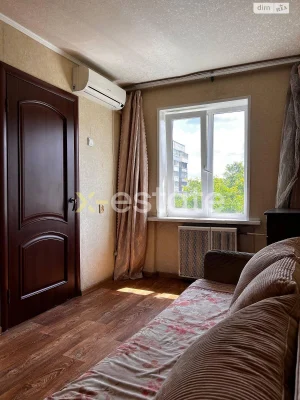 Продаж Квартира Титова