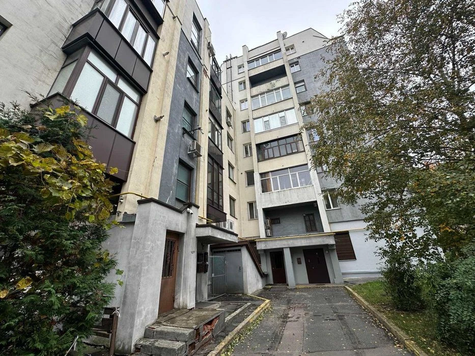 2-кімнатна квартира-студія в центрі Полтави | 98 м²