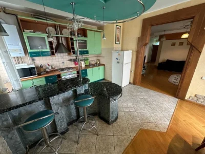 2-кімнатна квартира-студія в центрі Полтави | 98 м²